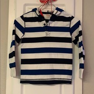 Used great condition boys 5 Gymboree pullover